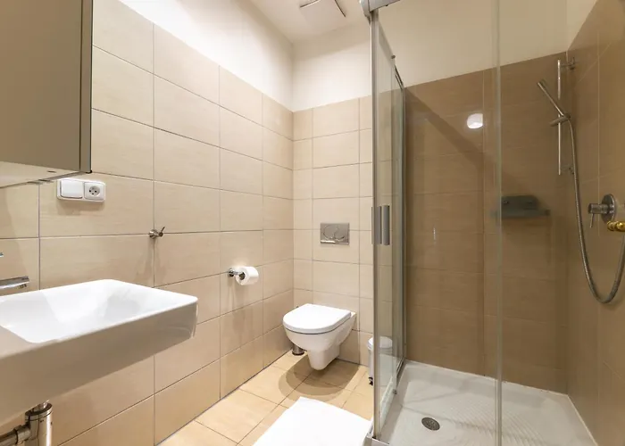 Spacious 3Br Apartment In Lesser Town By Easybnb Premium Apartment Prague
