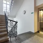 Spacious 3br In Lesser Town By Easybnb Premium *