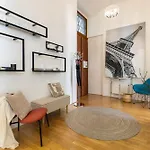 Spacious 3br In Lesser Town By Easybnb Premium Apartamento *