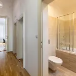 Spacious 3br In Lesser Town By Easybnb Premium Apartamento *