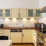 Apartamento Spacious 3br In Lesser Town By Easybnb Premium Praga