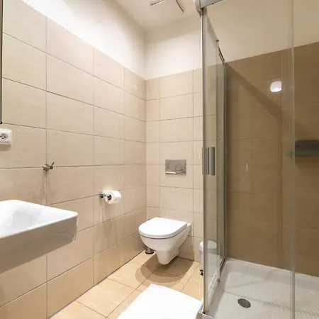 Spacious 3br In Lesser Town By Easybnb Premium Apartament Praga
