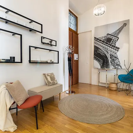 Spacious 3br In Lesser Town By Easybnb Premium Apartament *